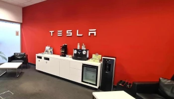 Tesla Center Graz Kalsdorf - Kalsdorf Bei Graz