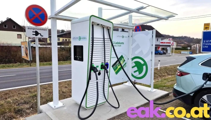 Linz Strom Gas Wärme Charging Station - Mittertreffling