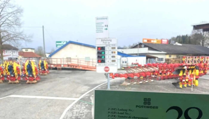 Pöttinger Landtechnik - Grieskirchen