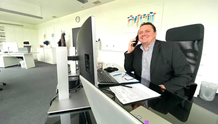Ray Service Vertriebs Gmbh Innenansichten - Linz