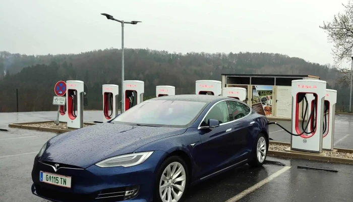 Tesla Supercharger -  Bewertung - Laßnitzhöhe