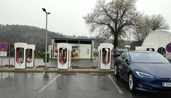 Tesla Supercharger -  Webseite - Laßnitzhöhe